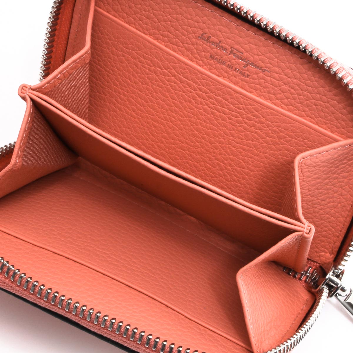 新品未使用】 フェラガモ ジッピーコインパース ターコイズ ダブル