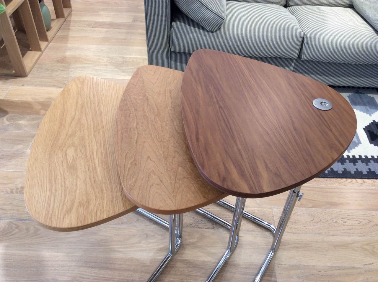 ACTUS TECTA | K22 サイドテーブル チェリー 【公式通販】