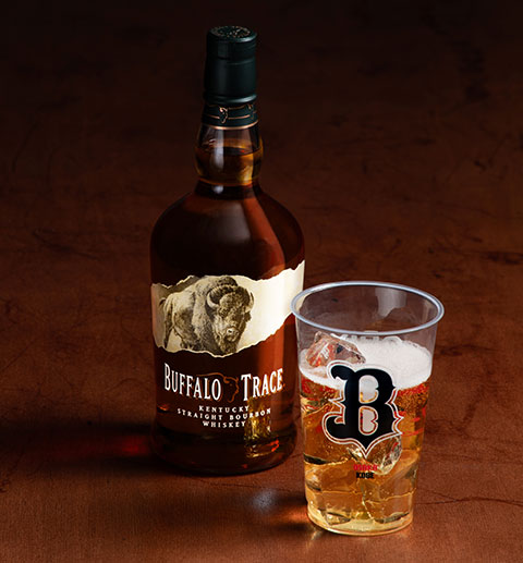 球団オフィシャルウイスキーとして「バッファロー・トレース」と提携