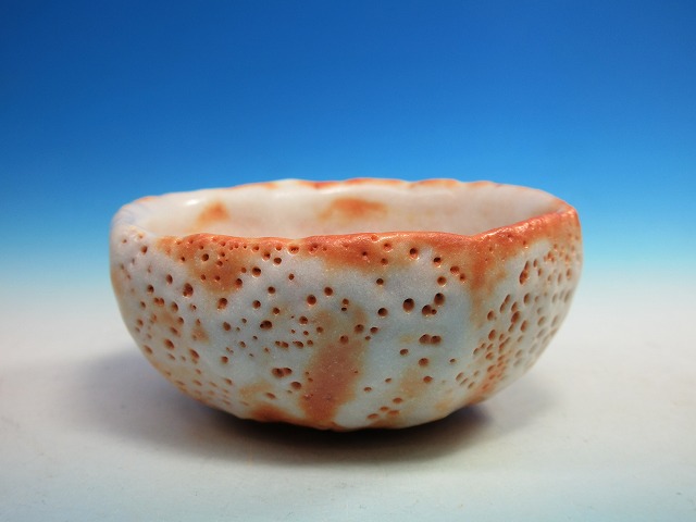 西岡小十 斑盃 ぐい呑み 西岡小十 斑唐津ぐい呑 | 銀座 黒田陶苑