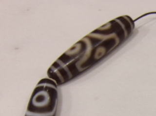 骨董☆本物 チベット老天珠 9眼【とんぼ玉】☆身を助ける 骨董☆本物