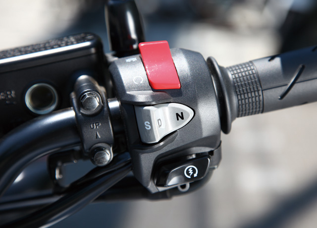 ホンダ NC700X デュアル・クラッチ・トランスミッション 試乗レポート