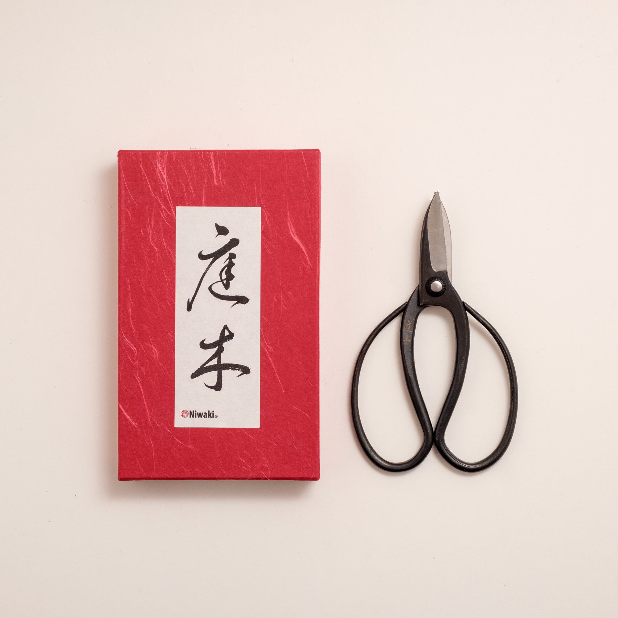 工芸品 At the end of the seed of kindness. . 工芸品 At the end of