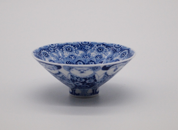 橋本よしこさん作 磁器染め付け 蓋もの 橋本よしこさん作 磁器染め付け