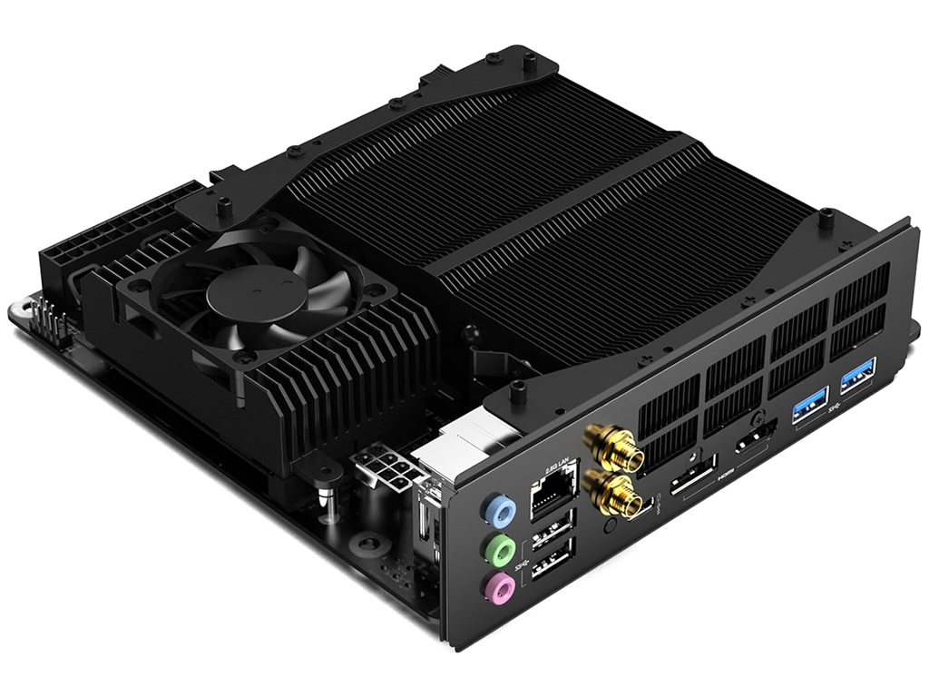 Ryzen 9 7945HX3D搭載Mini-ITXマザーボード、MINISFORUM「BD790i X3D