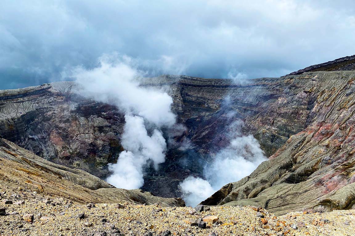 阿蘇中岳 | 【熊本】グランピングリゾート熊本 吉無田｜【リゾグラ