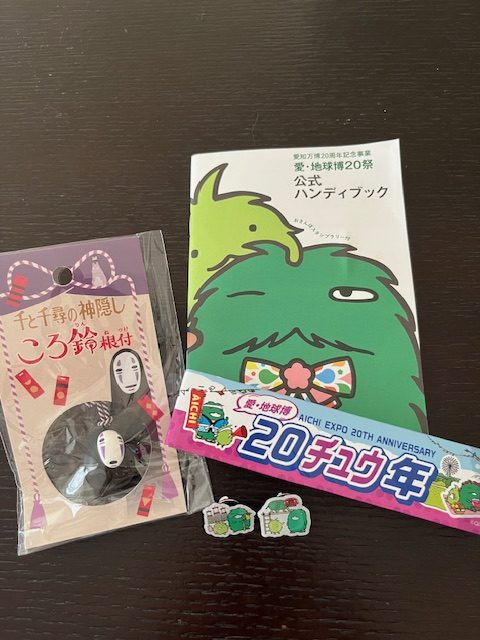 愛・地球博20祭】ご当地モリゾー・キッコロピンバッチ 豊明市の