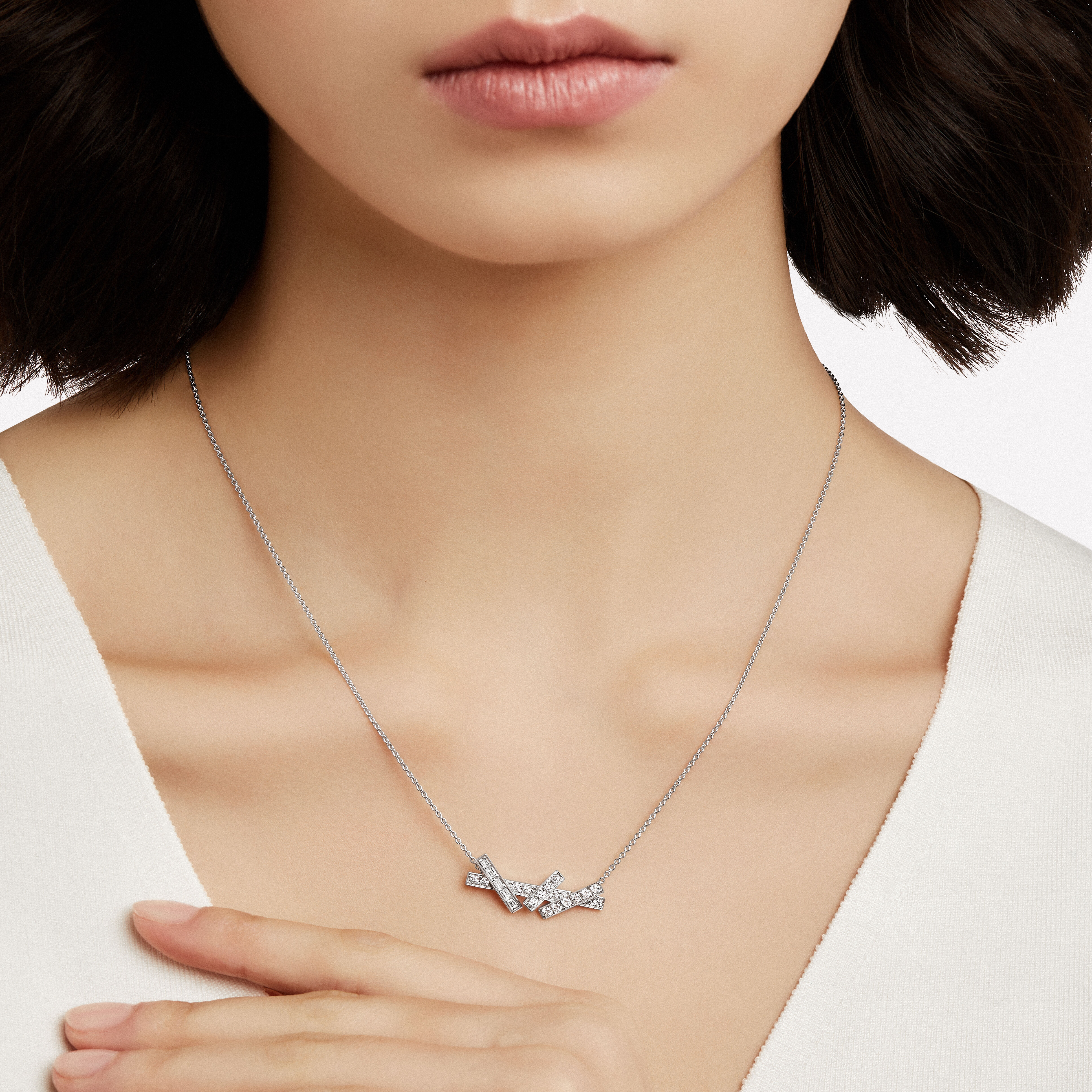 スレッド ダイヤモンド ミニ ペンダント, ホワイトゴールド - Graff