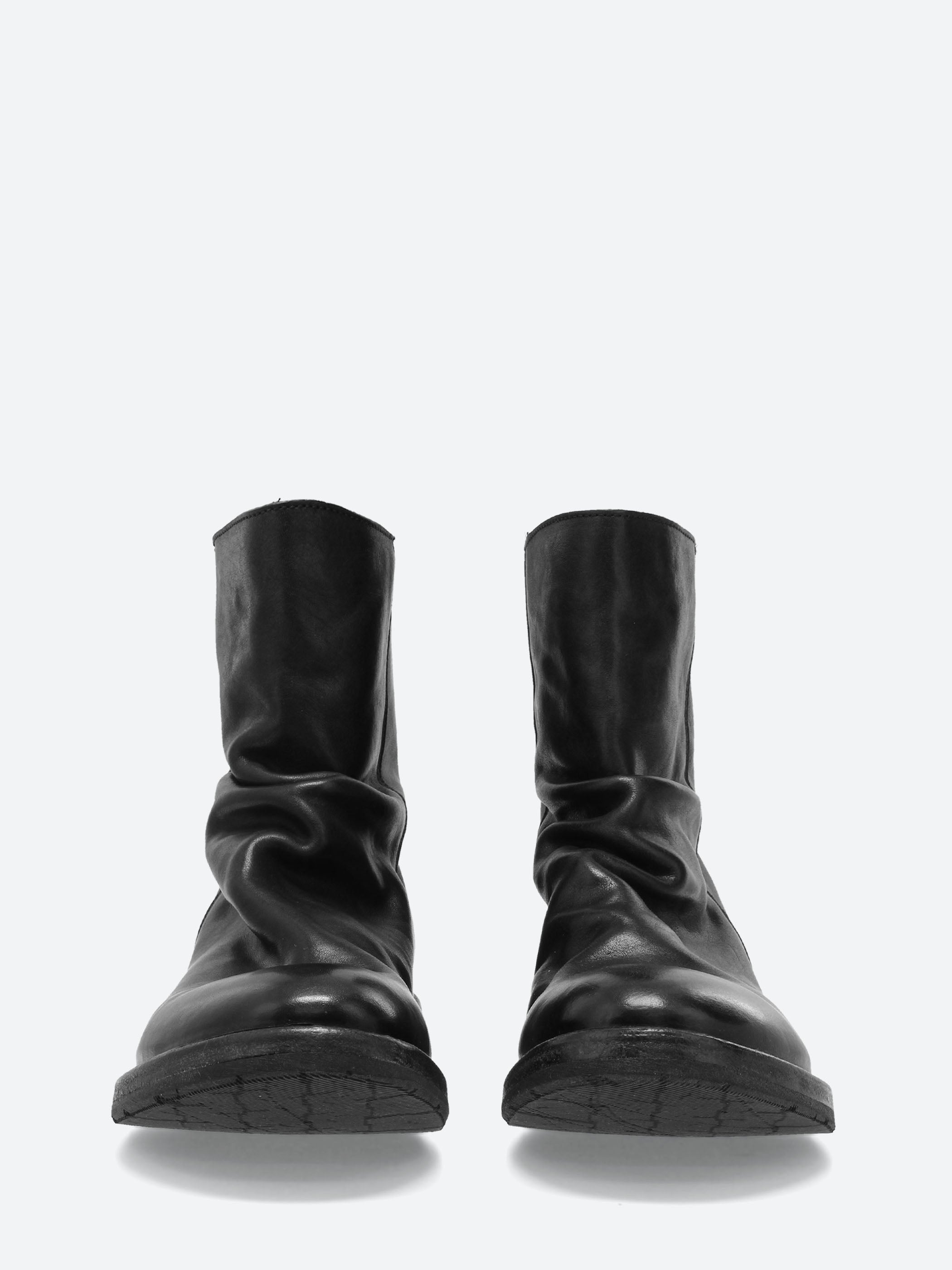 Moma - Minsk 2CW023 in Nero Cusna – gravitypope