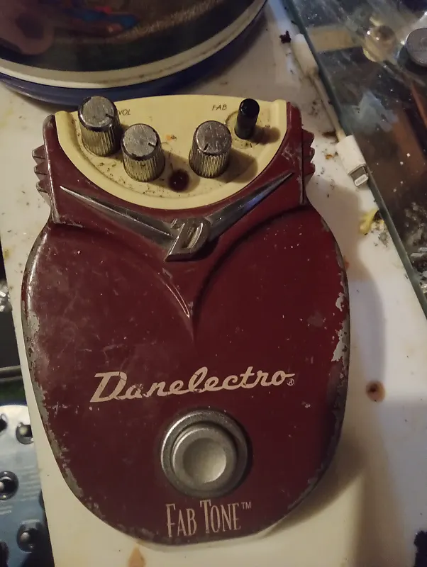 Danelectro Fab Tone (1990) Pedal Settings - Guitar Chalk