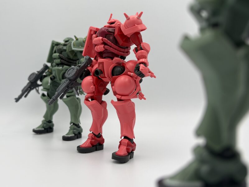 新商品紹介】「HG 1/144 白いガンダム」＆「HG 1/144 シャア専用ザク