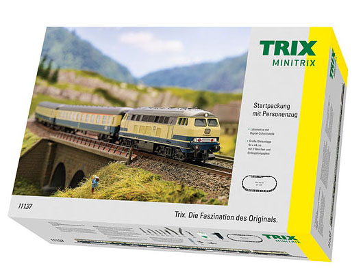 Minitrix 11137: Startpackung mit Personenzug DB, Gleisanlage und