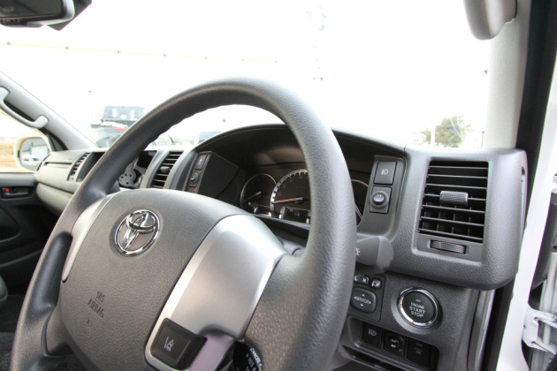 オートクルーズコントローラーを200系ハイエースに取り付け｜トランポ