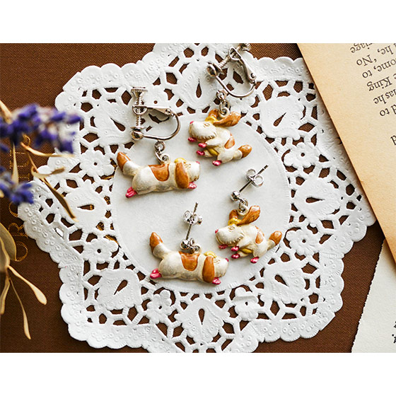 Donguri Closet】ハウルの動く城 ピアス ヒン | どんぐり共和国そらの