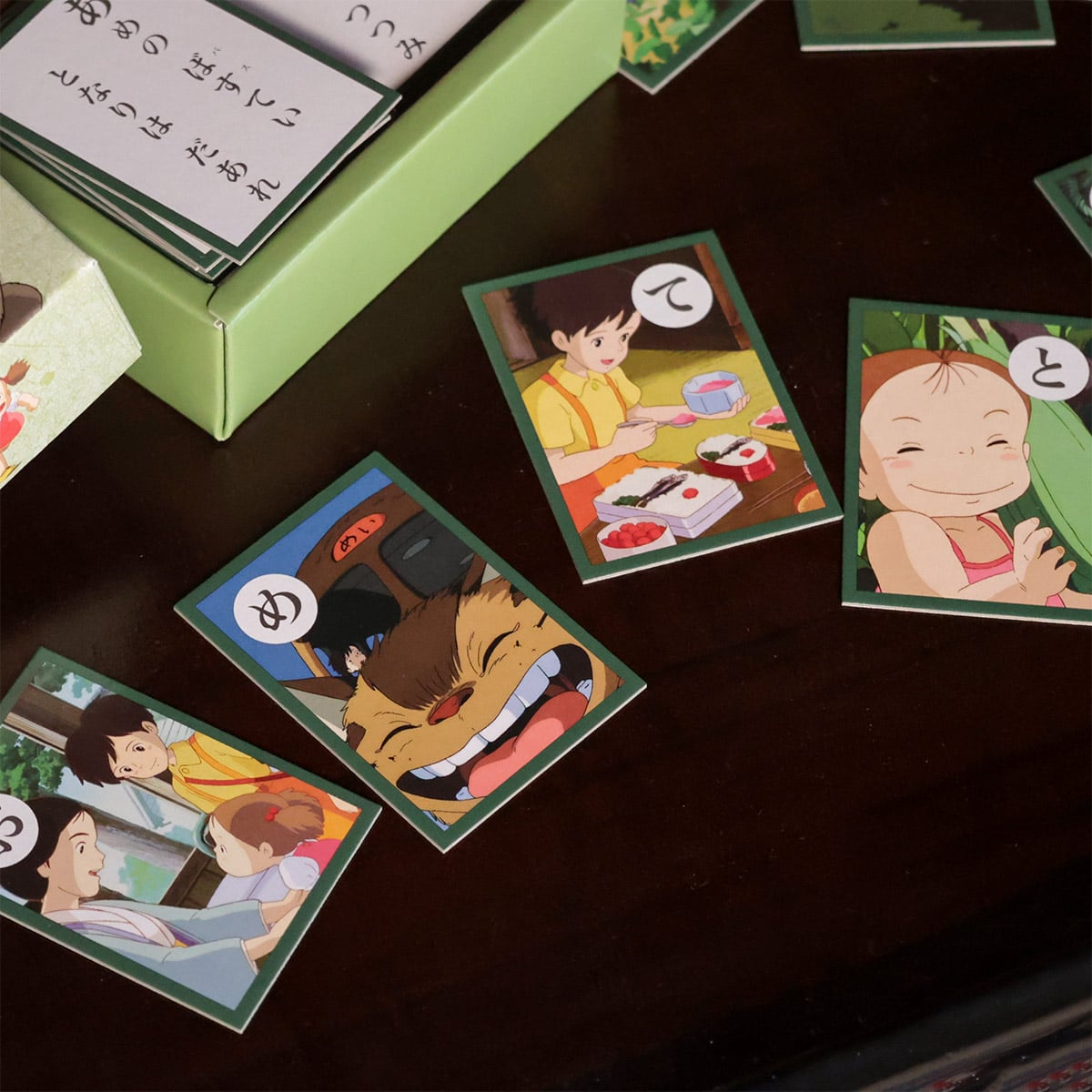 となりのトトロ かるた カンケース入り となりのトトロ かるた カン