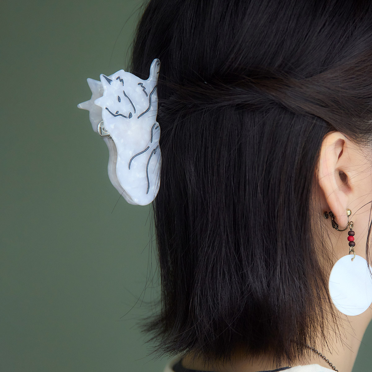 Donguri Closet】もののけ姫 山犬のヘアクリップ | どんぐり共和国そら