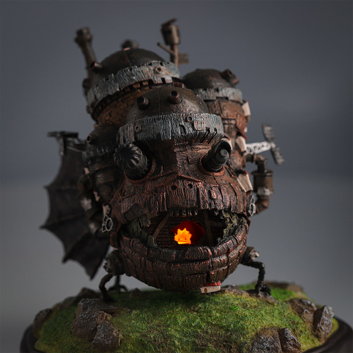 ハウルの動く城 ライトアップジオラマ ハウルの動く城 | どんぐり