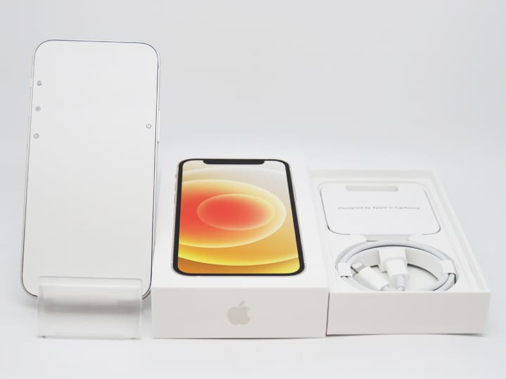 AQUOS ケータイ4 A205SH ホワイト SoftBank版SIMフリー｜中古スマホ