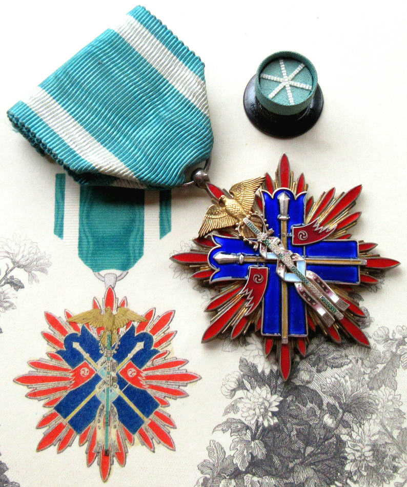 美品 完品】功四級金鵄勲章 略綬付 共箱入り 純銀製 徽章