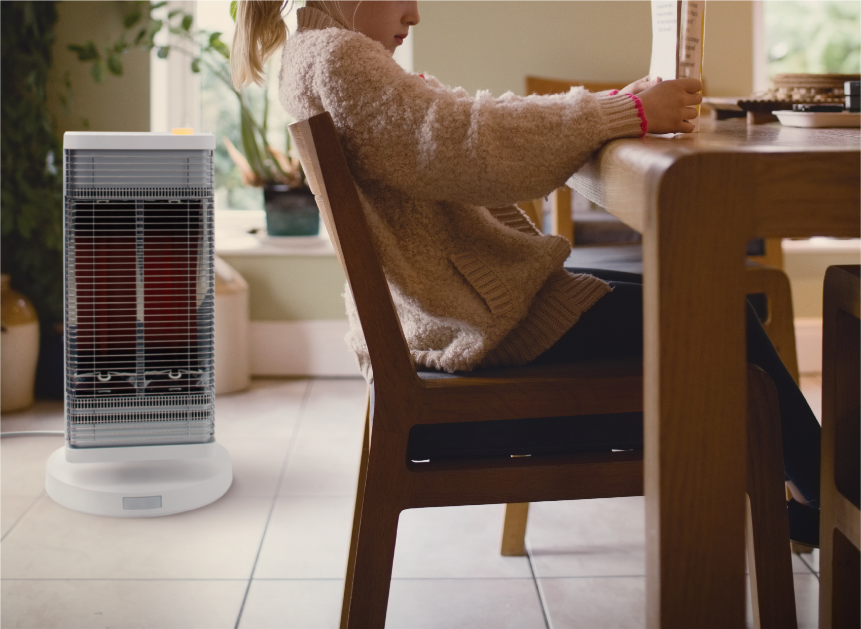 遠赤外線暖房機「セラムヒート」新発売 | ニュースリリース | ダイキン