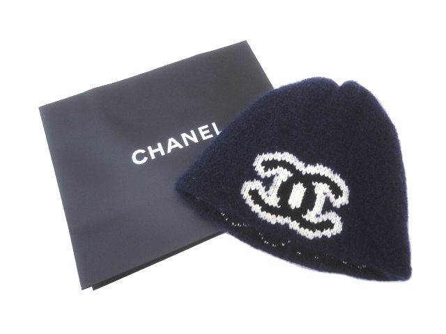 週末値下げ☆CHANEL ニット帽 ロゴ入り ネイビー 週末値下げ☆CHANEL
