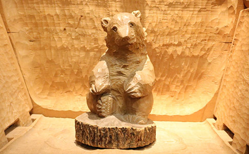 木彫技術 （木彫り熊） | カムイと共に生きる上川アイヌ〜大雪山の