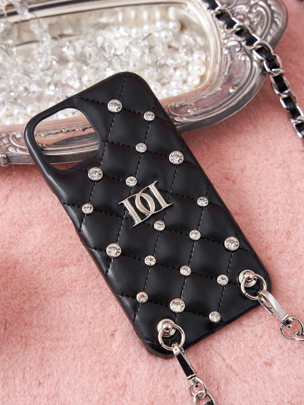 ダーリッチ キルティングビジューDDチャームiPhoneケース 13/14