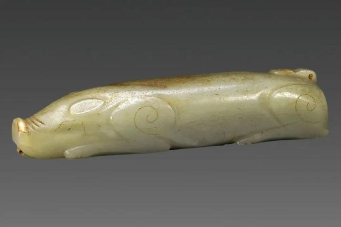 汉八刀”玉猪握赏析-中国玉雕大师网官网-珠宝玉石产业平台