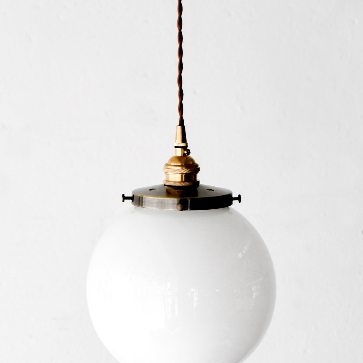 アンティーク 乳白色ガラスシェード ペンダントライト レトロ 2個