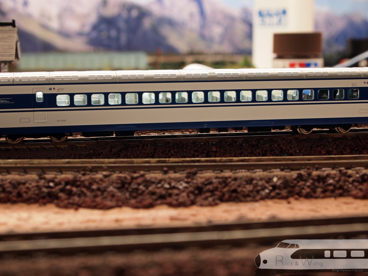 Tomix 山陽新幹線博多開業30周年記念「0系ひかり」完成品- Diocolle