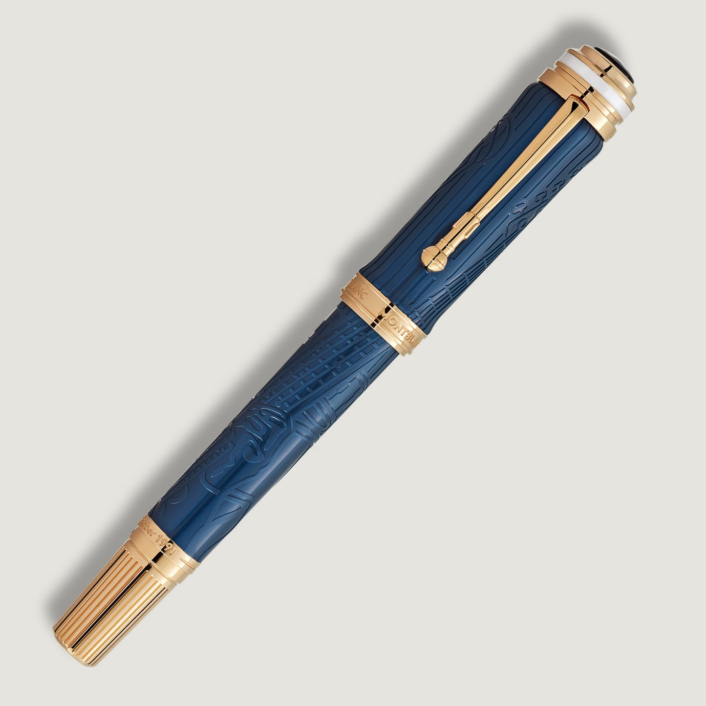 Montblanc Queen Fountain Pen (Great Characters - Special Edition