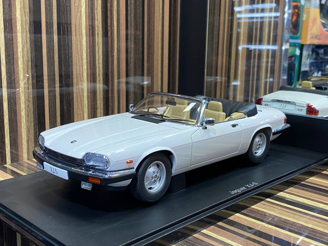 Autoart Jaguar XJ-S Coupe - White (1/18 Scale) Model Car – dturman.com
