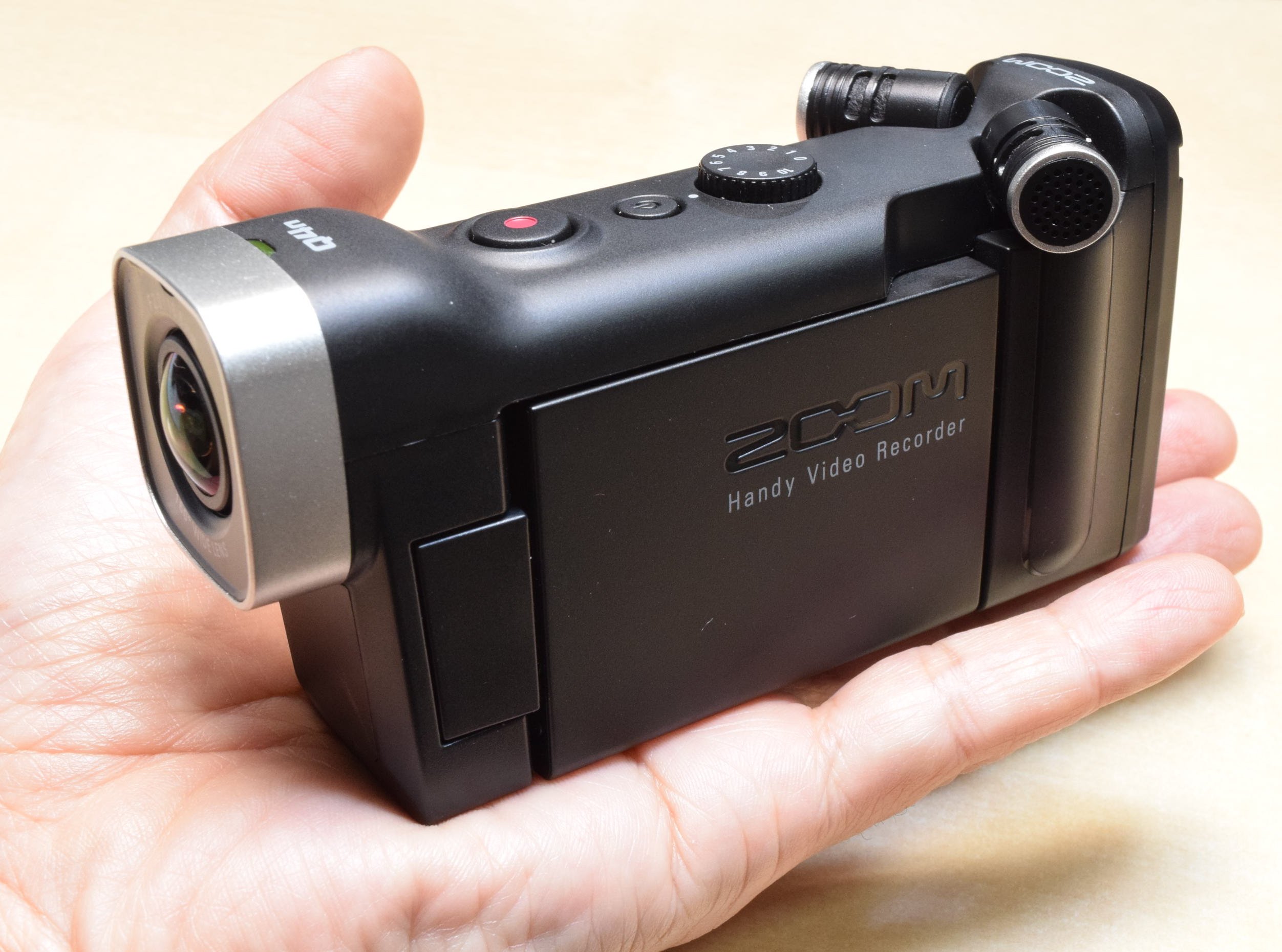 超高音質レコーディングが可能なコンパクトビデオ、ZOOM Q4n | DTM