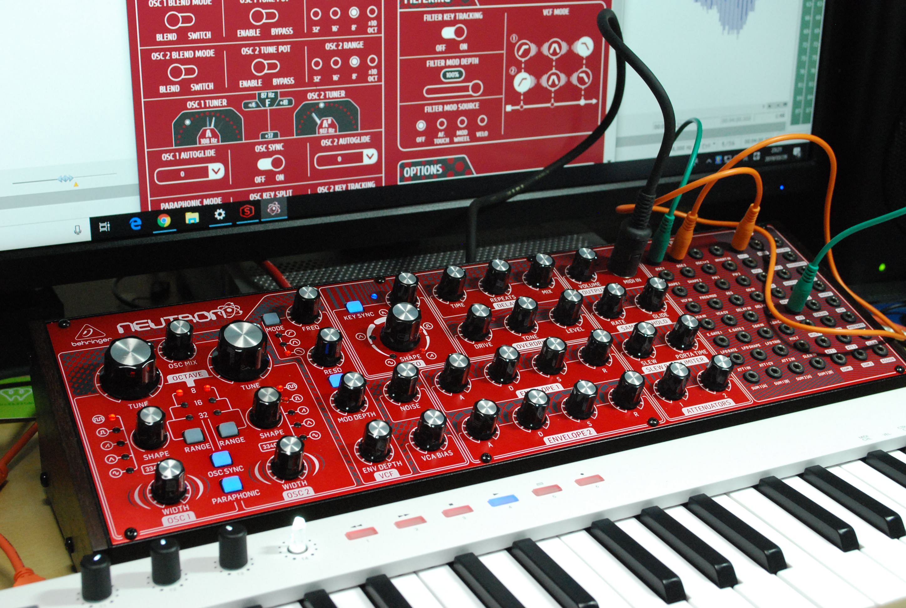 BEHRINGER Neutron – ベリンガーオリジナルのユーロラック・セミ