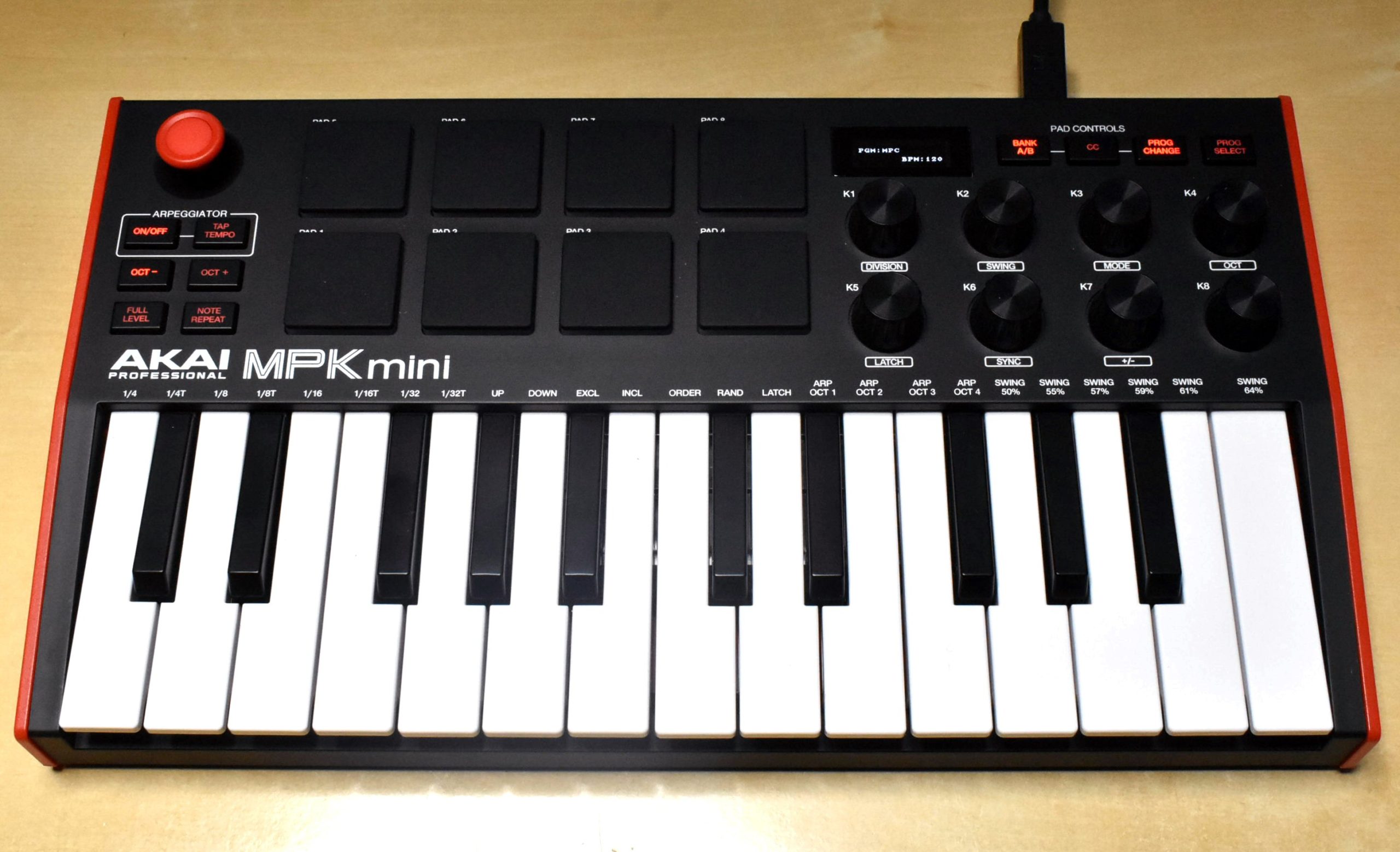 AKAIの無料DAW、MPC beatsで誰でもビートメイキング。多機能ミニ鍵盤