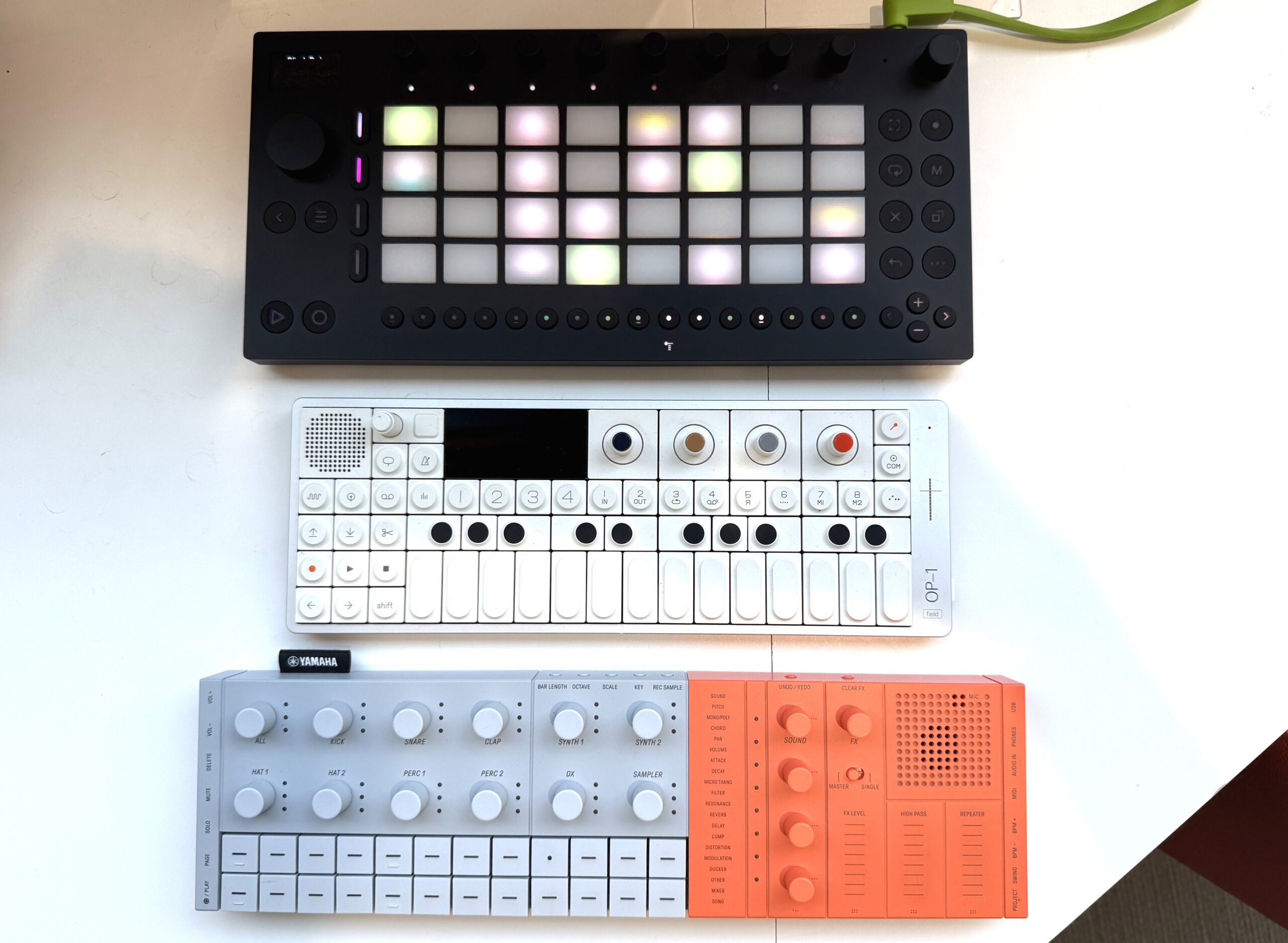 直感的に音楽制作をするためのコンパクトなオールインワン・ガジェット