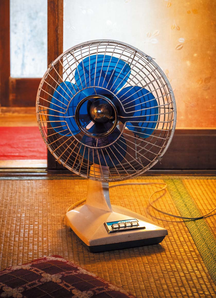 HITACHI レトロ扇風機 昭和レトロ】HITACHI レトロ扇風機 緑 グリーン