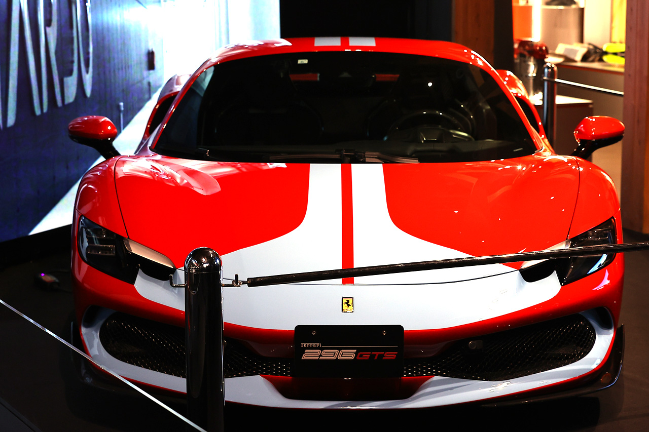 大阪関西万博イタリア館フェラーリコラボスパークリング2025年EXPO記念