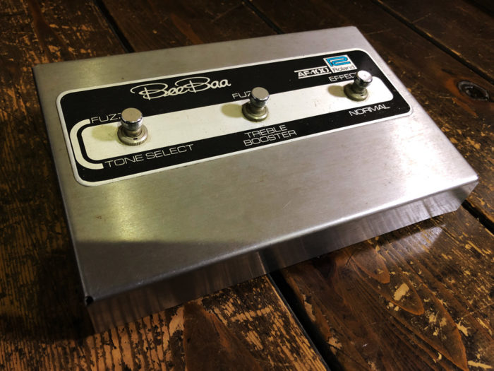 ジャパニーズファズの名機「Roland AF-100 BeeBaa」をレビュー