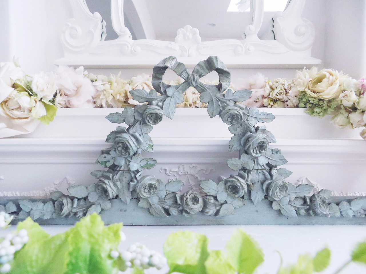 フランスアンティークバラとリボンのリースウォールデコレーション