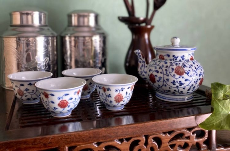 景徳鎮とはどんな陶器？特徴や歴史、高価なものの見分け方をご紹介