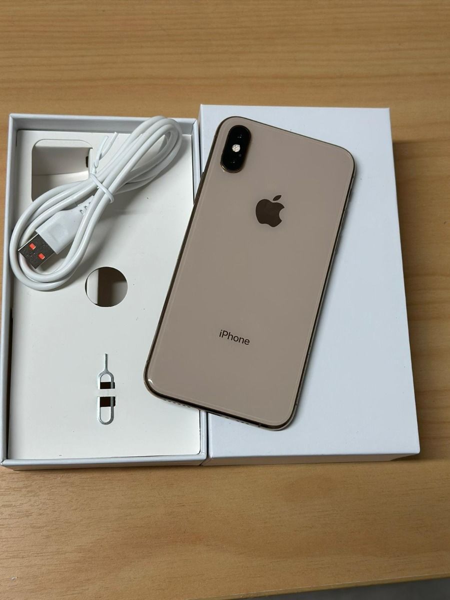 Apple iPhone Xs シルバー 本体 64GB