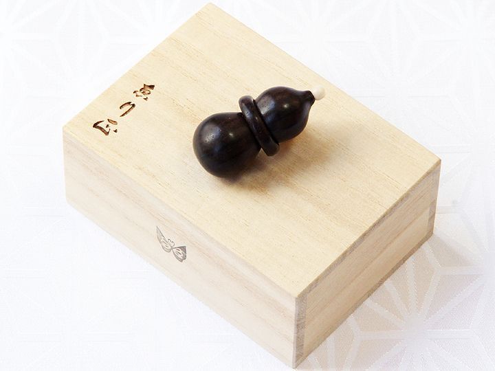 黒檀根付 ひょうたん（黒檀）【2018年12月25日公開】｜京都の着物和装