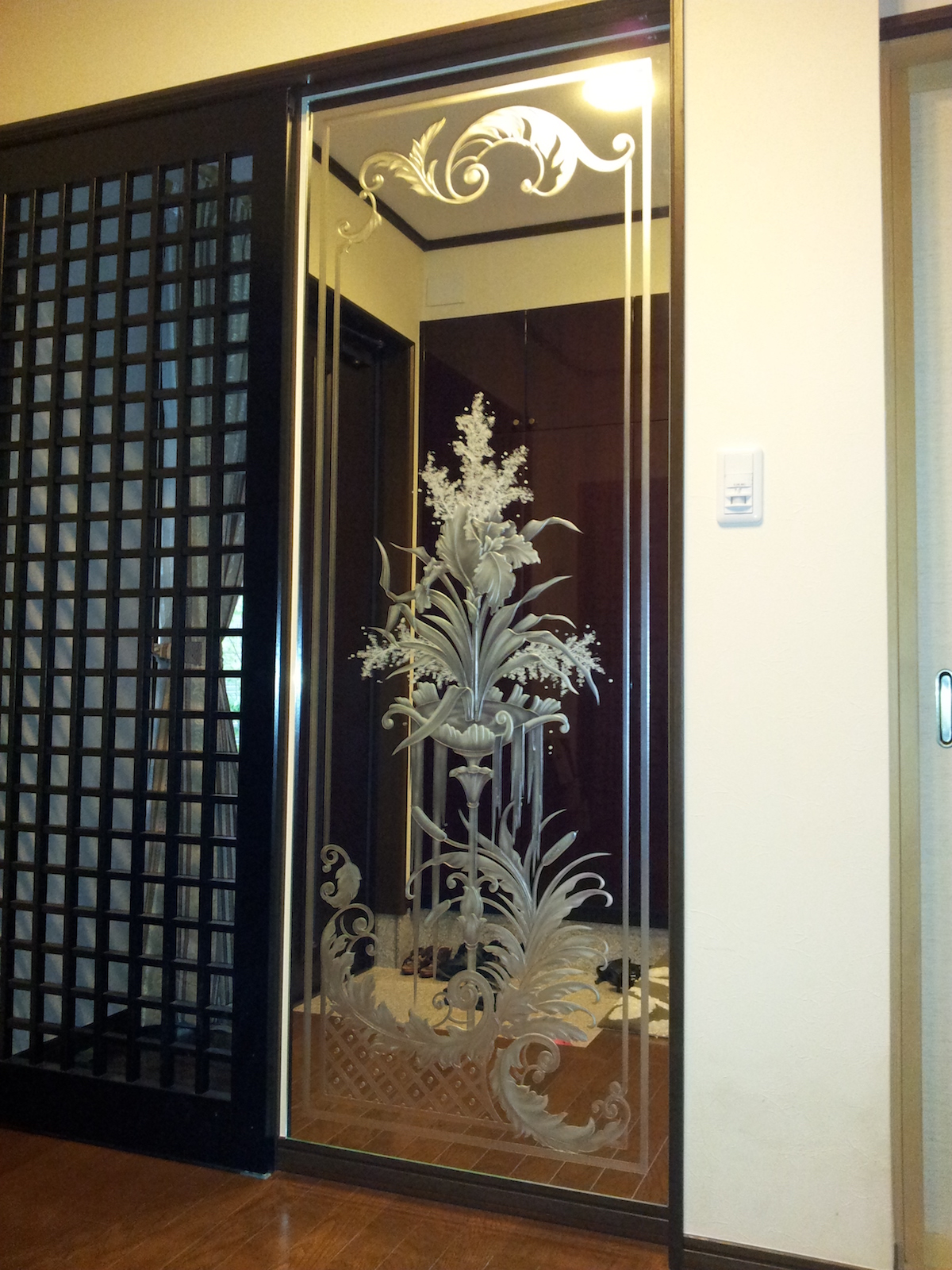 エッチングミラー | 建築用エッチングガラス専門・（有）グラスギルド