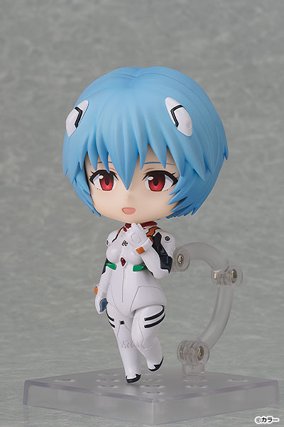 プラグスーツの姿の「綾波レイ」と「式波・アスカ・ラングレー」が