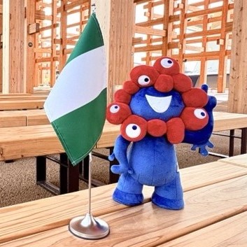 大阪 関西万博 ナイジェリア館 ピンバッチ 丸 ナイジェリアパビリオン