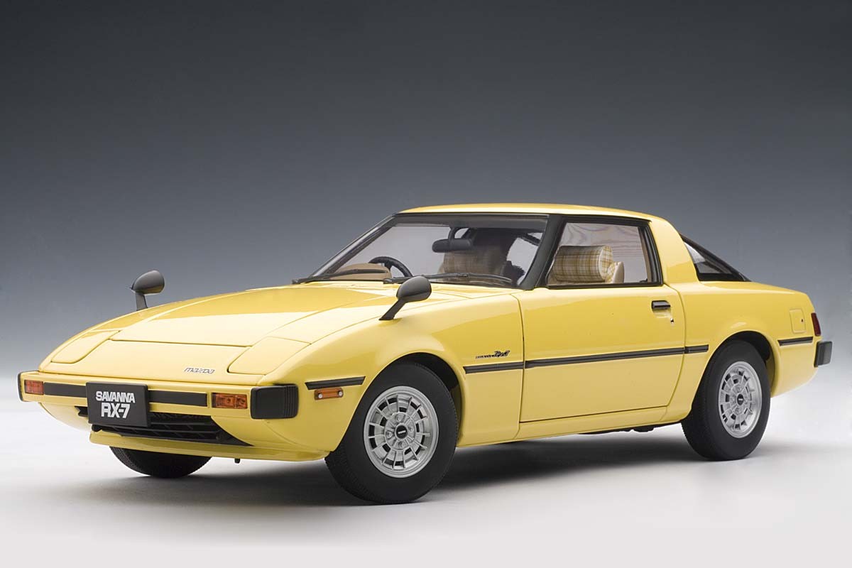 AUTOart 1:18 Scale Mazda Savanna RX-7 (SA) Spark Yellow. ezToys