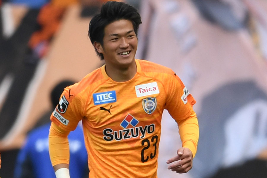 不可能な角度からゴール」 清水の日本代表FW、高難度の