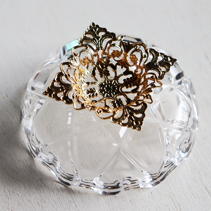 エッグ型 ガラス製 トリンケットボックス 小物入れ アンティーク 金彩