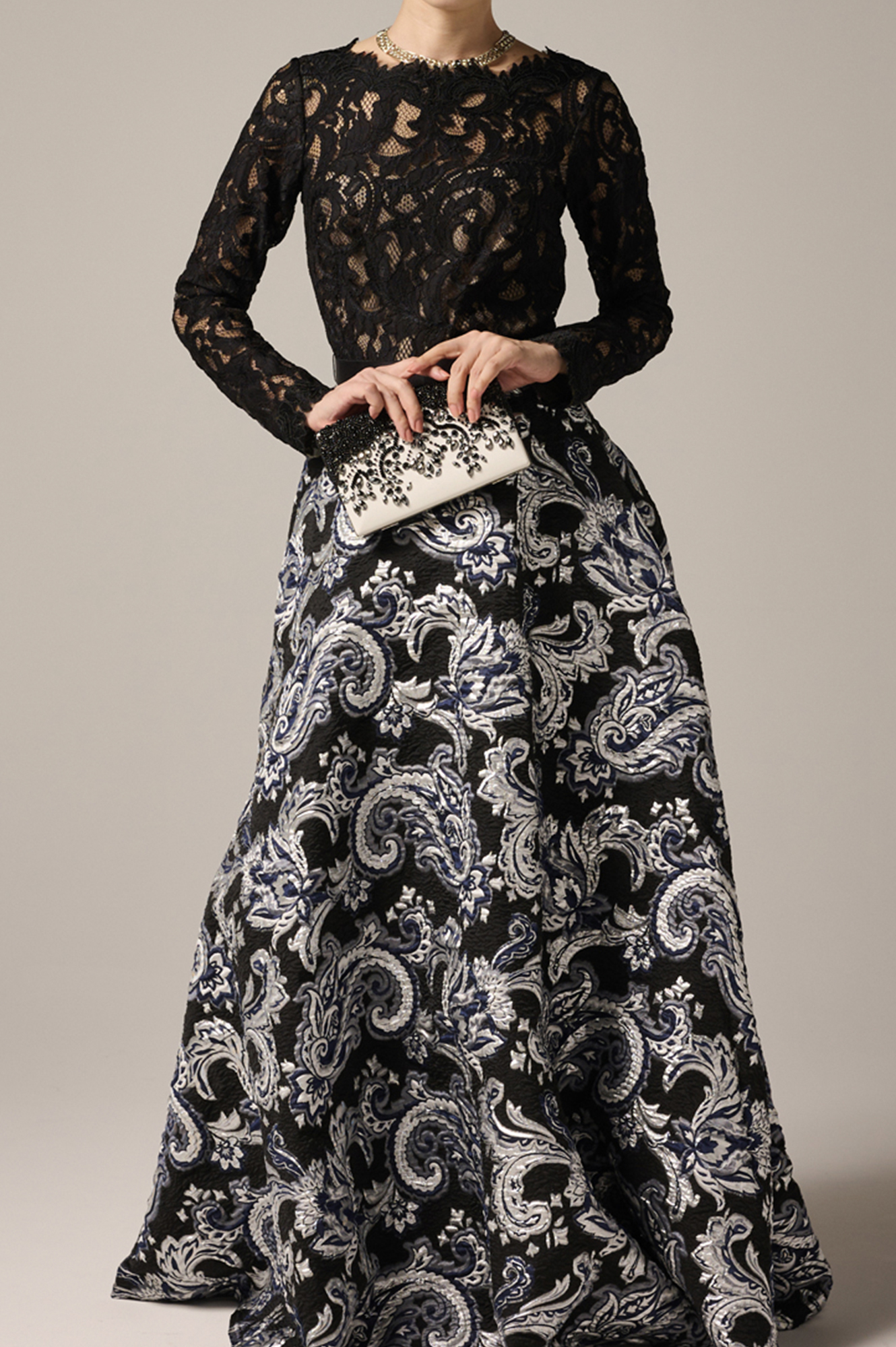 タダシ☆TADASHI☆黒レースとスパンコールのティアードワンピース